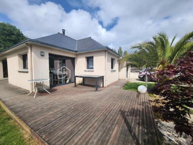 Maison de plain pied de 5 pièces avec garage