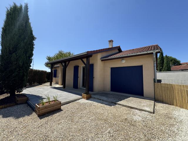 Maison de plain pied de 79m² Garage 715m² de terrain Communay