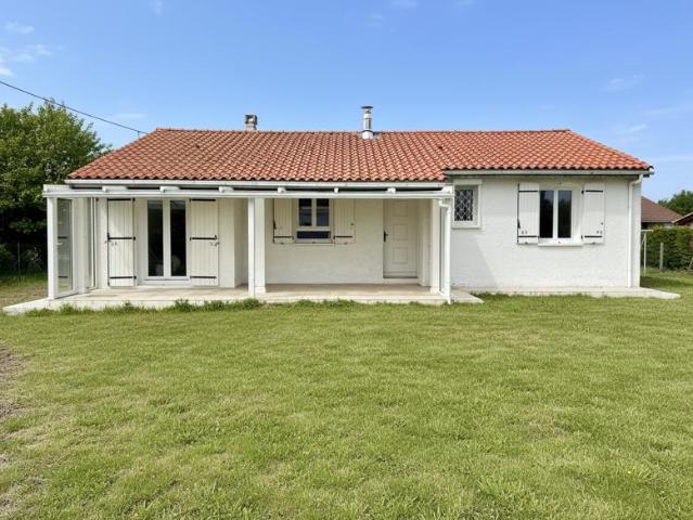 Maison de plain pied de 102 mètres carrés sur une parcelle d