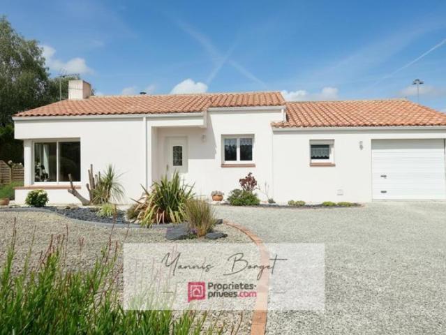 MAISON DE PLAIN PIED DE 113 M² SUR PLUS DE 1 000 M² DE TERRAIN