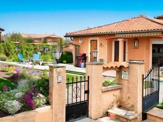 Maison de plain pied de 118m² avec garage, dépendance et terrain arboré Saint Georges d'Espéranche