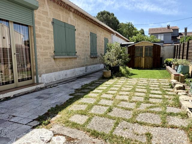 Maison de plain pied de 123 m2 habitables offrant plus de 16