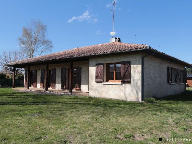 SOUS OFFRE * Maison de plain pied de 123m2 avec 3 chambres