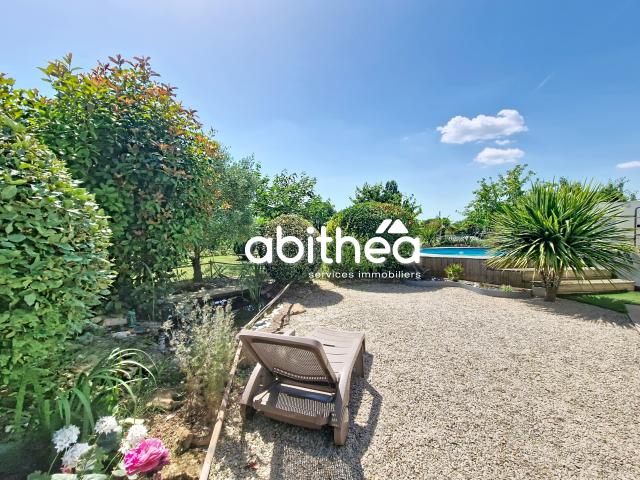MAISON DE PLAIN PIED DE 2014 | 3 CHAMBRES | GARAGE | PISCINE HORS SOL | 80M2 HAB | 600M2 TERRAIN