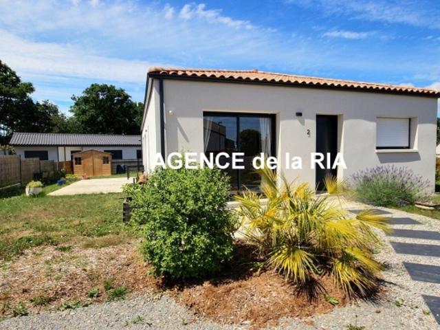 MAISON DE PLAIN PIED de 2024, avec 3 chambres