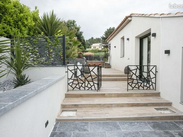 Maison de Plain pied Éco performante avec 4 Chambres DPE A