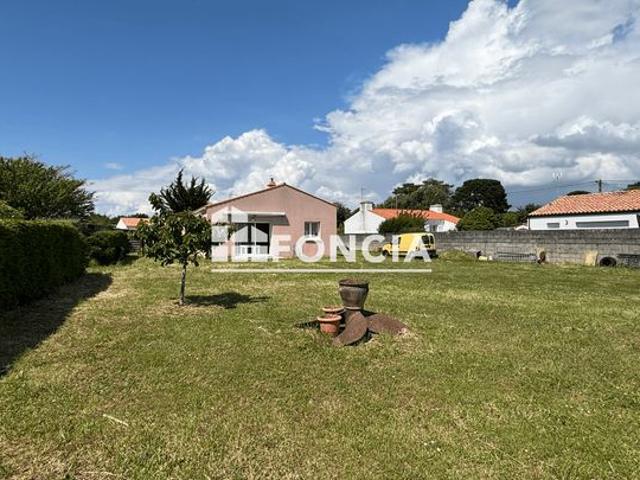 Maison de plain pied entre mer et foret