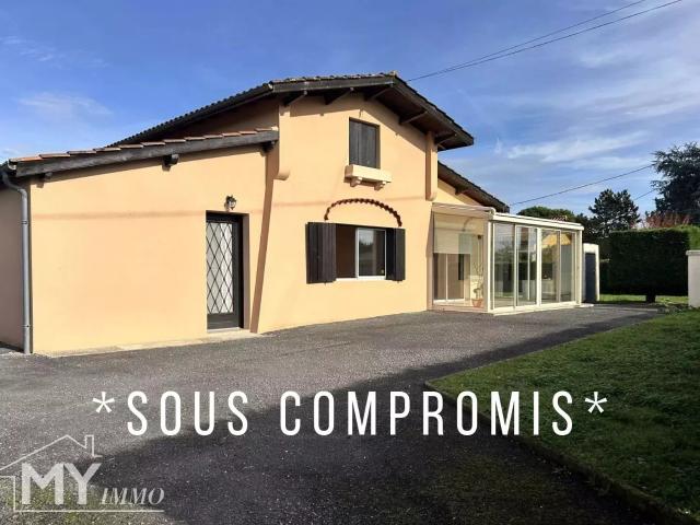 Maison de plain pied parfaitement entretenue avec double gar. 130m² Le Fleix