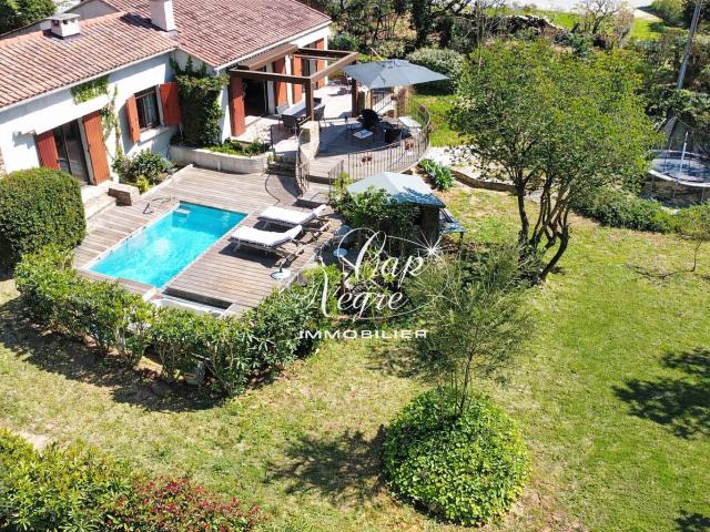 Maison de plain pied proche de la plage de Cabasson à Bormes. 134m² Bormes les Mimosas