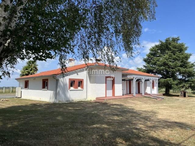 Maison de plain pied rénovée – Vue imprenable sur les Pyrénées