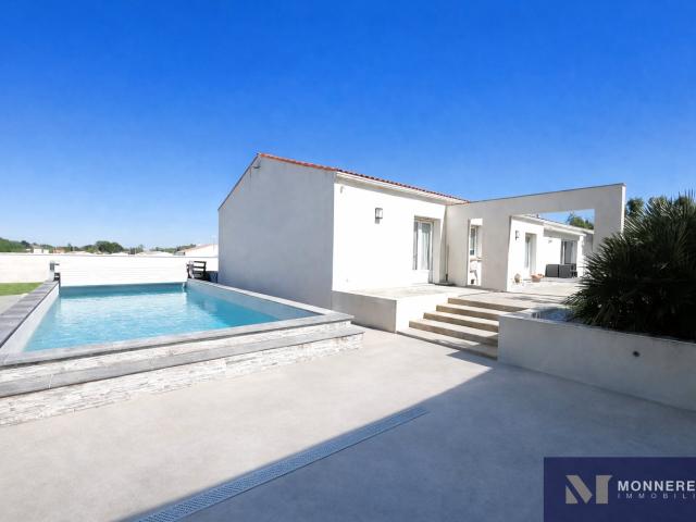Maison De Plain Pied Recente Au Calme 178m² Corme Ecluse