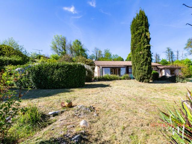 MAISON DE PLAIN PIED SUR 2350M² DE TERRAIN