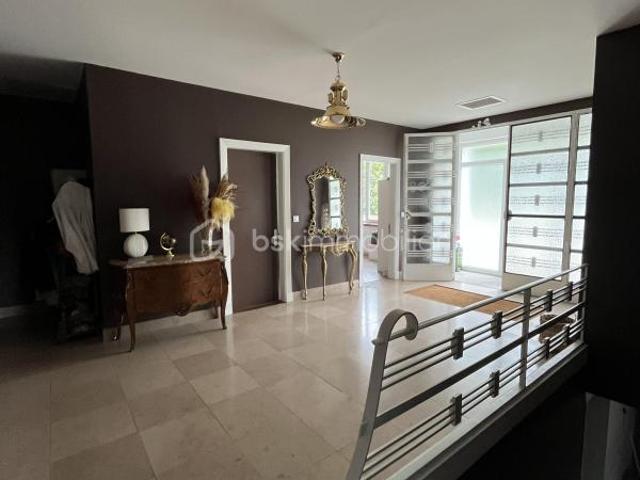 MAISON DE PLAIN PIED SUR SOUS SOL COMPLET AVEC PISCINE