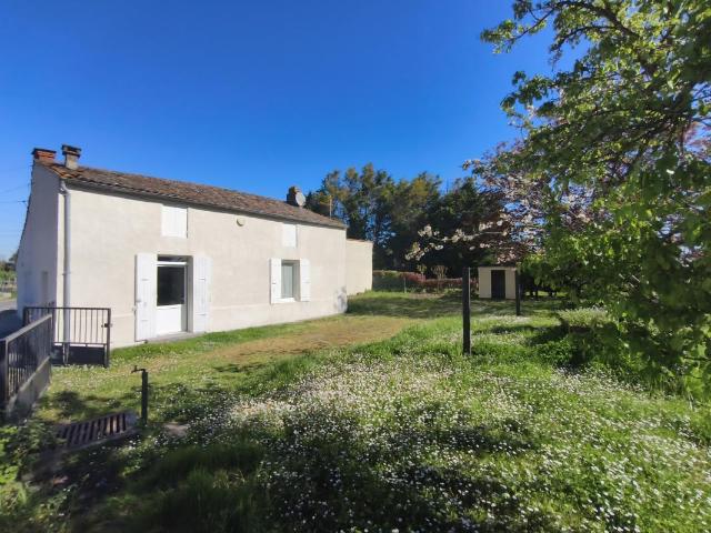 Maison de plain pieds, 2 chambres, terrain de 495 m2
