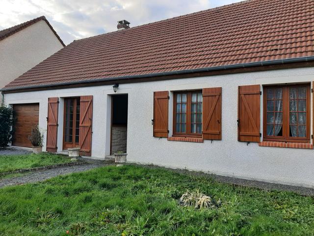 MAISON DE PLAIN PIEDS DANS LOTISSEMENT PRISÉ
