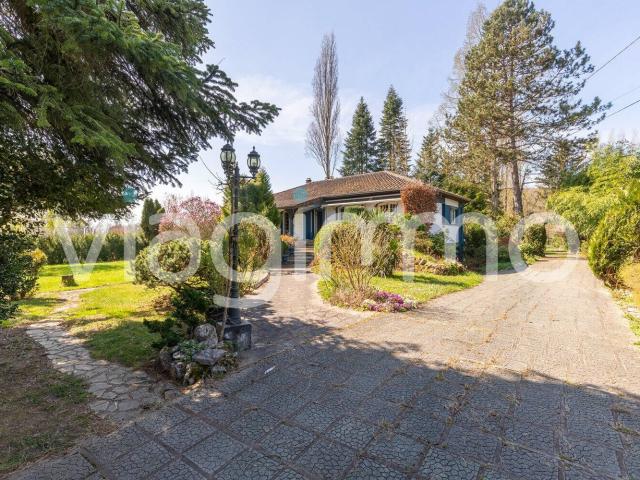 Maison de plein pied 130m² à ANCY DORNOT dans un parc paysagé c