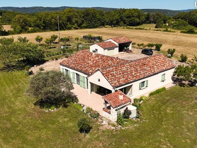 Maison de plein pied au cœur du Tarn – 160 m² habitables sur plus de 1,65 hectare