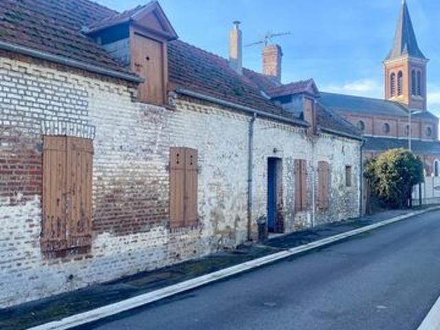 Maison de plein pied coeur de village à rénover