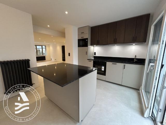 Maison de prestige de 109 m2 en vente Locmariaquer, France