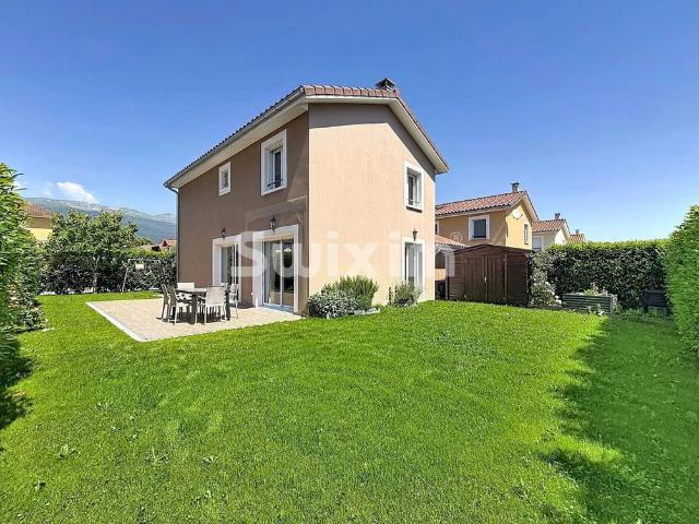 Maison de prestige de 110 m2 en vente Saint Genis Pouilly, Auvergne Rhône Alpes