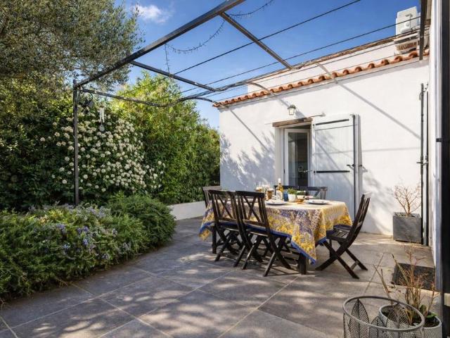 Maison de prestige de 111 m2 en vente Bouc Bel Air, France