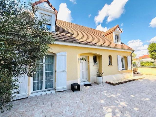 Maison de prestige de 125 m2 en vente Saint Brice sous Forêt, Île de France