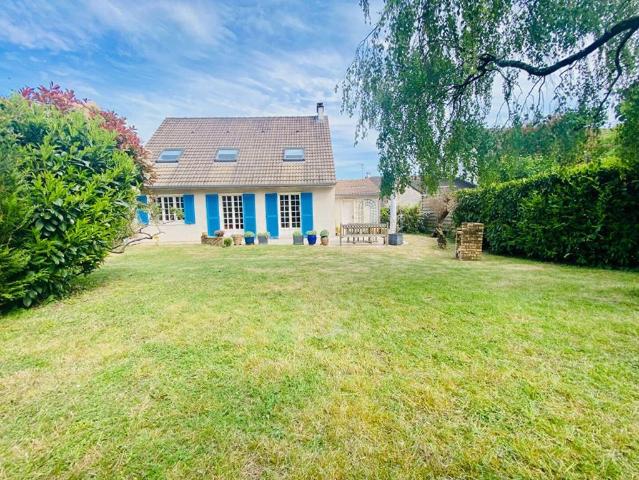 Maison de prestige de 126 m2 en vente Croissy Beaubourg, Île de France
