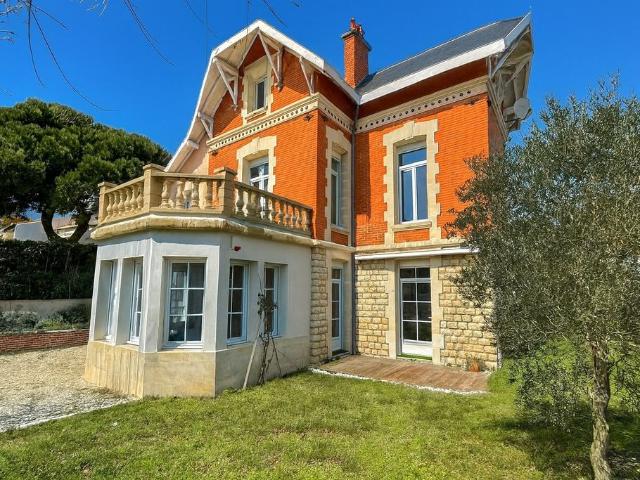 Maison de prestige de 126 m2 en vente Royan, France