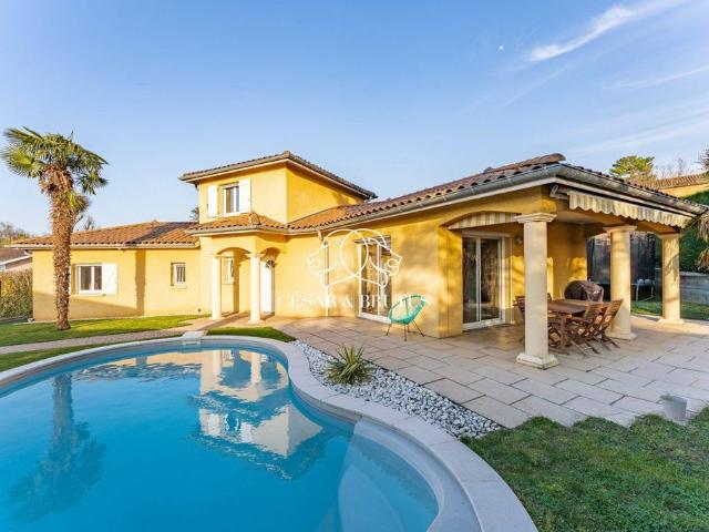 Maison de prestige de 135 m2 en vente Reyrieux, Auvergne Rhône Alpes