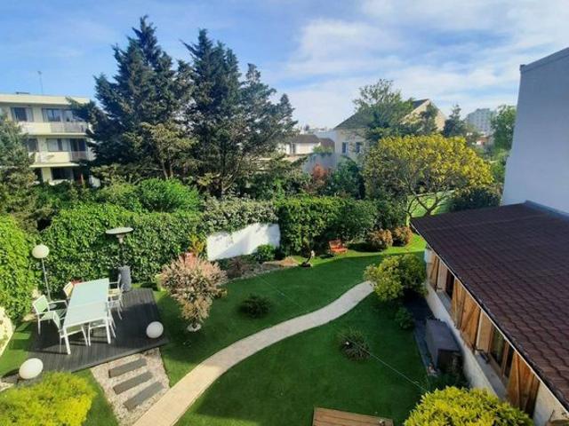 Maison de prestige de 137 m2 en vente Nanterre, Île de France