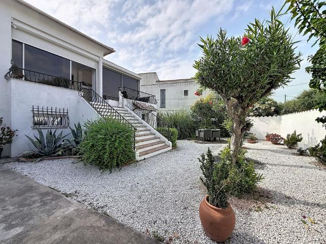 Maison de prestige de 137 m2 en vente Antibes, France