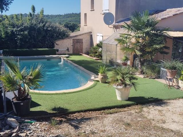 Maison de prestige de 137 m2 en vente Lussan, Occitanie