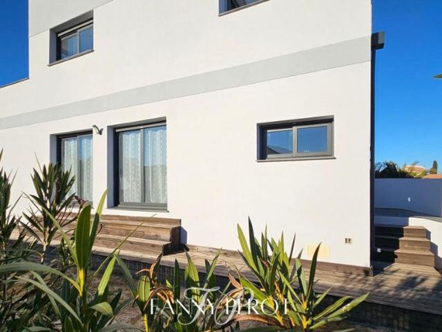 Maison de prestige de 130 m2 en vente Saint Cyprien, Occitanie