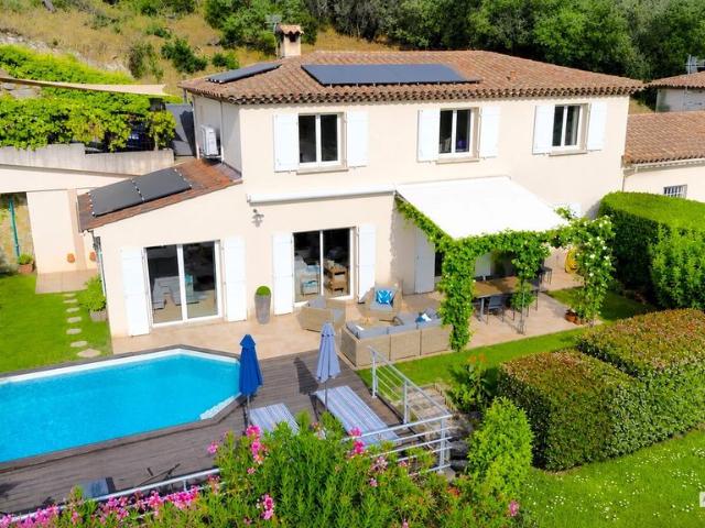 Maison de prestige de 133 m2 en vente Mandelieu, Provence Alpes Côte d'Azur