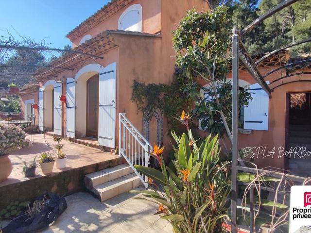 Maison de prestige de 136 m2 en vente Solliés Farlède, Provence Alpes Côte d'Azur
