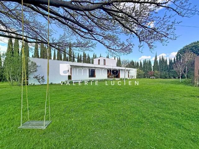 Maison de prestige de 145 m2 en vente Saint Rémy de Provence, Provence Alpes Côte d'Azur