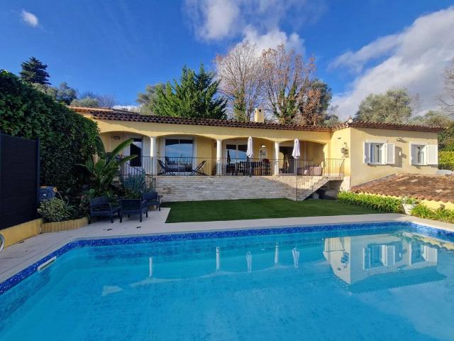 Maison de prestige de 146 m2 en location Le Rouret, Provence Alpes Côte d'Azur