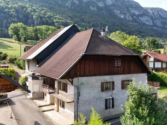 Maison de prestige de 146 m2 en vente Lathuile, France