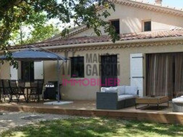 Maison de prestige de 147 m2 en vente Entraigues sur la Sorgue, France