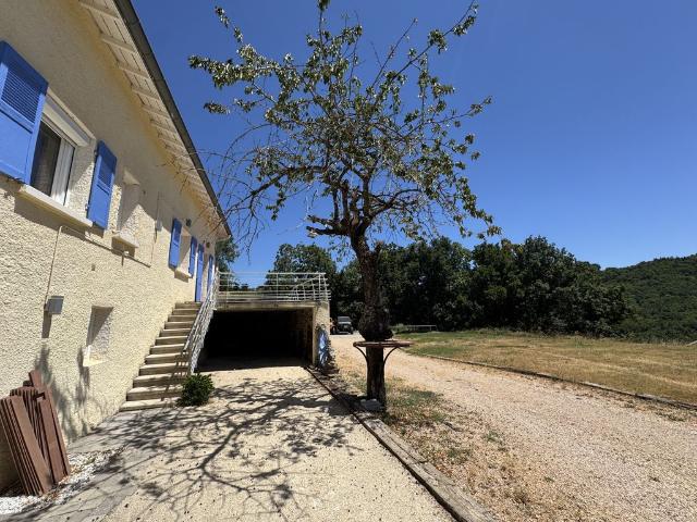 Maison de prestige de 155 m2 en vente Saint Christo en Jarez, France