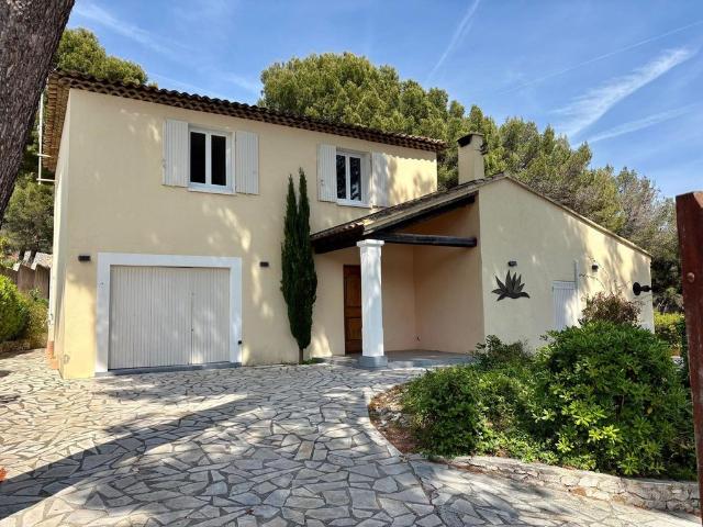 Maison de prestige de 157 m2 en location Cassis, Provence Alpes Côte d'Azur