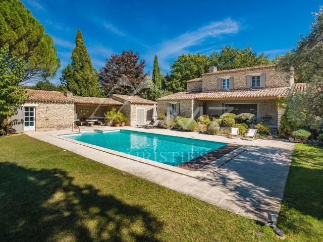 Maison de prestige de 150 m2 en location Gordes, Provence Alpes Côte d'Azur
