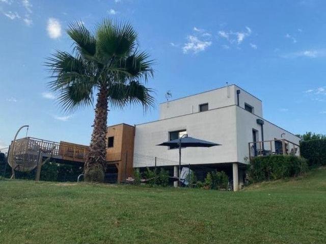 Maison de prestige de 150 m2 en vente Saumont, France
