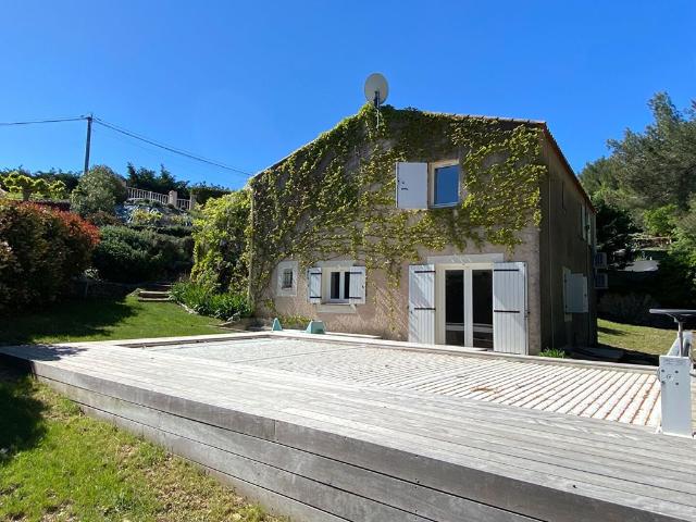 Maison de prestige de 153 m2 en location Saint Savournin, France