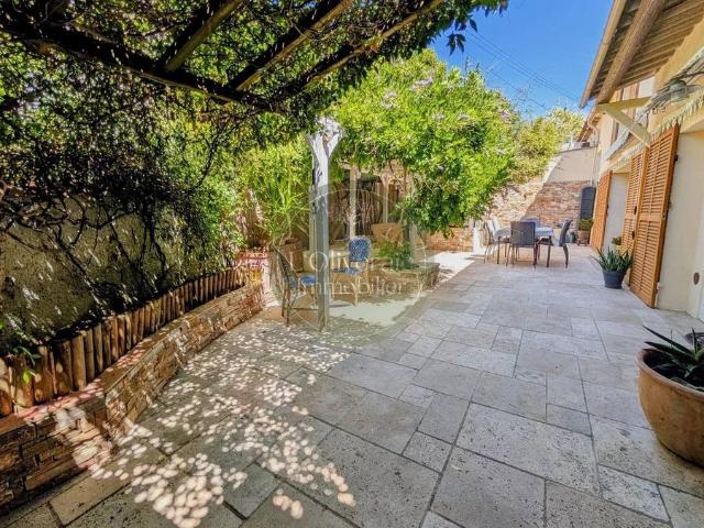 Maison de prestige de 164 m2 en vente La Bouilladisse, Provence Alpes Côte d'Azur