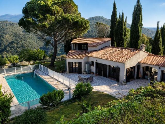 Maison de prestige de 165 m2 en vente Auribeau sur Siagne, Provence Alpes Côte d'Azur