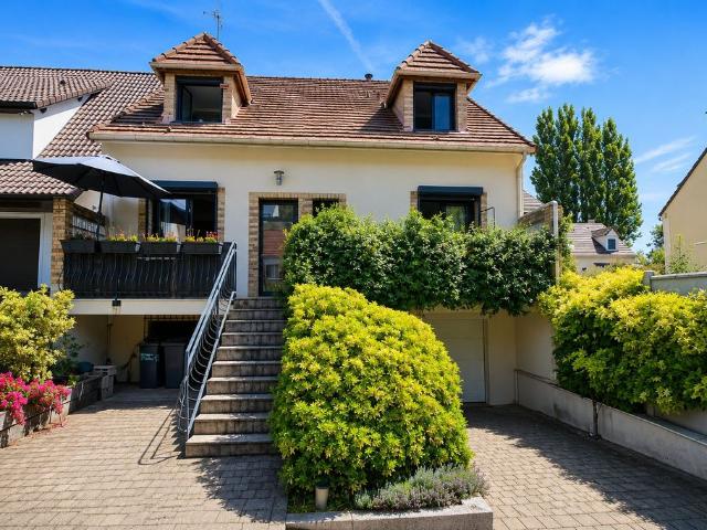 Maison de prestige de 167 m2 en vente Créteil, France