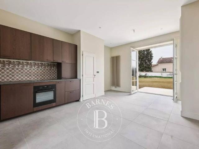 Maison de prestige de 168 m2 en location Chaponnay, France