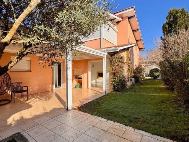 Maison de prestige de 169 m2 en vente Arès, France