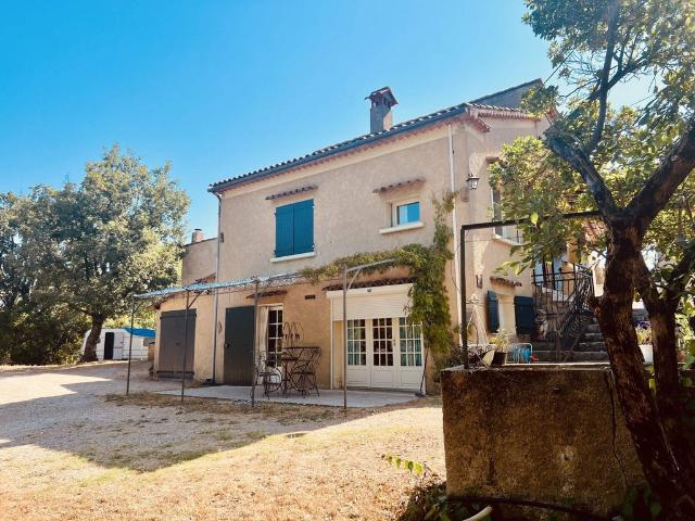 Maison de prestige de 163 m2 en vente Mazaugues, France